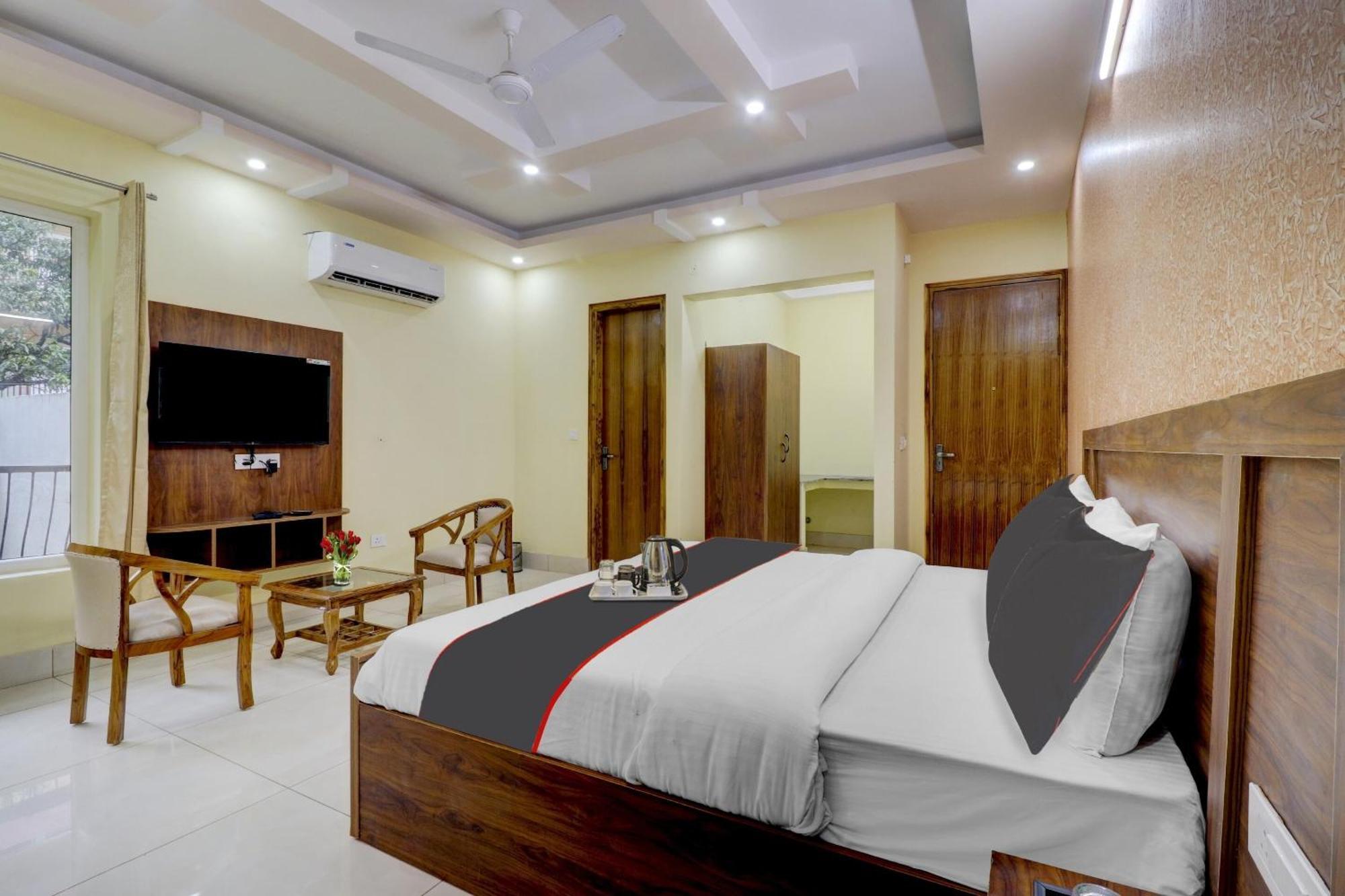 Super Capital O Crestwood Inn Dehradun Exterior photo