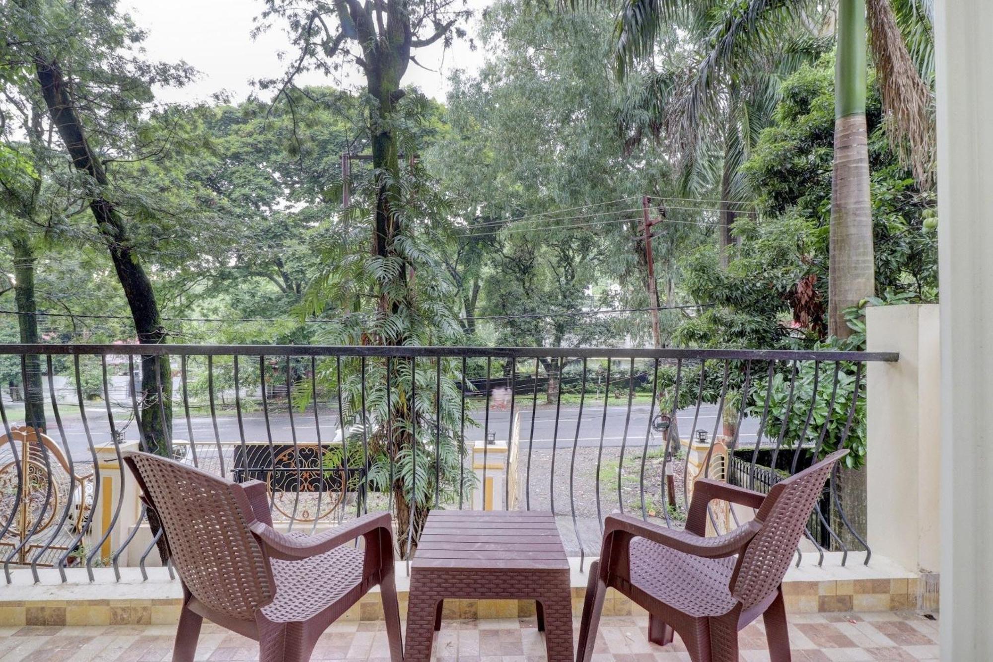 Super Capital O Crestwood Inn Dehradun Exterior photo